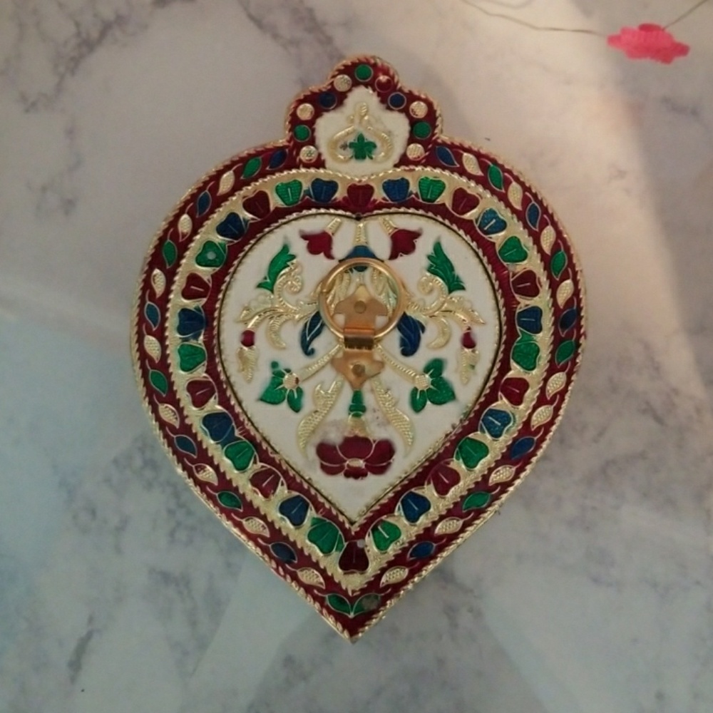 Beautiful personal box!